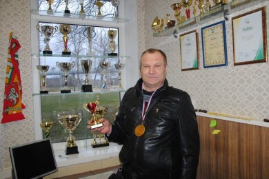 e8c4a664fa4cf4c8ae026ba2b433cf60_XL