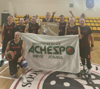 orca-image--1168970239.jpeg (1)