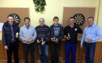 Taikliausias smiginio turnyre Stanislovas Šalaka