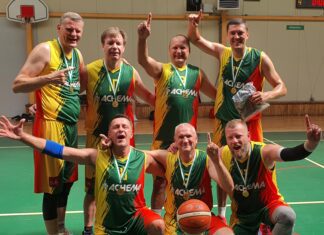 Laimėtas krepšinio turnyras prieš išvyką į Latviją