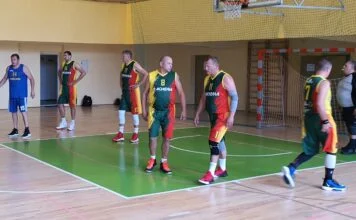 Antrame krepšinio turnyre iš eilės – vicečempionų taurė